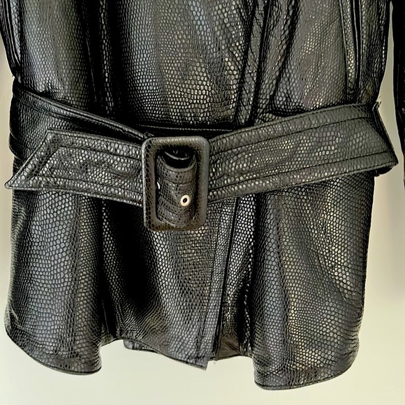 Laurel by Escada Pebbled Belted Black Leather Jacket, US6/8 - Picture 3 of 11